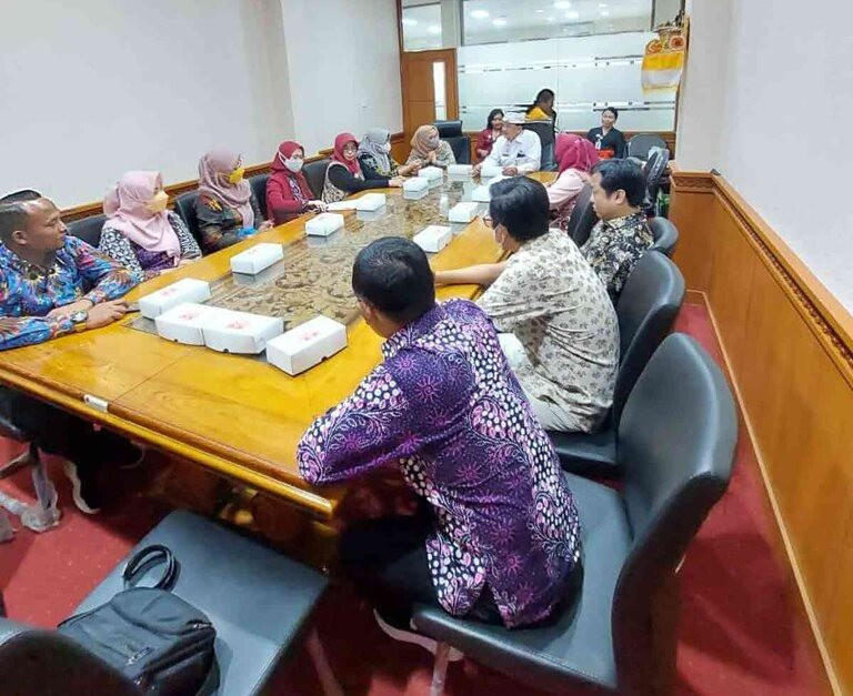 Kunjungan Studi Tiru Ke DPMPTSP Kabupaten Gianyar Provinsi Bali 