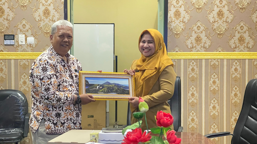 KUNJUNGAN STUDI TIRU DI DPMPTSP KAB. MOJOKERTO